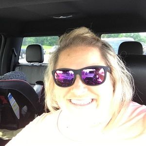 Meet your Posher, Cindy